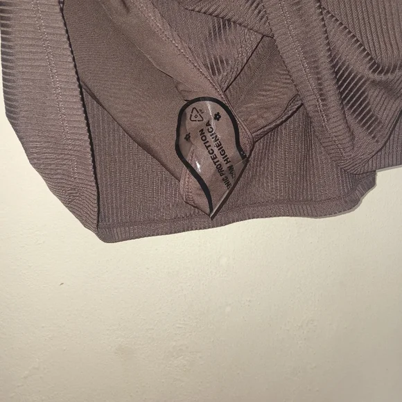 Brown two piece bathing suit - Picture 9 of 9